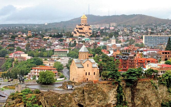 Uçaklı Doğu Karadeniz Batum Tiflis Kars Erzurum Turu 5 Gece Otel