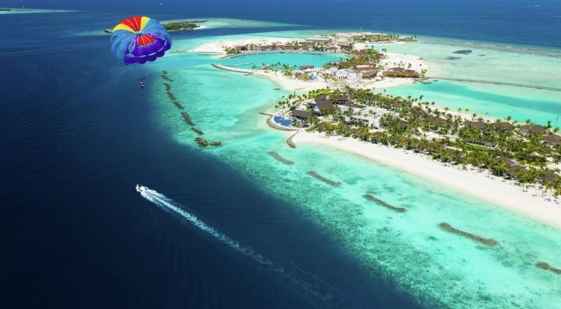 SAii Lagoon Maldives, Curio Collection By Hilton