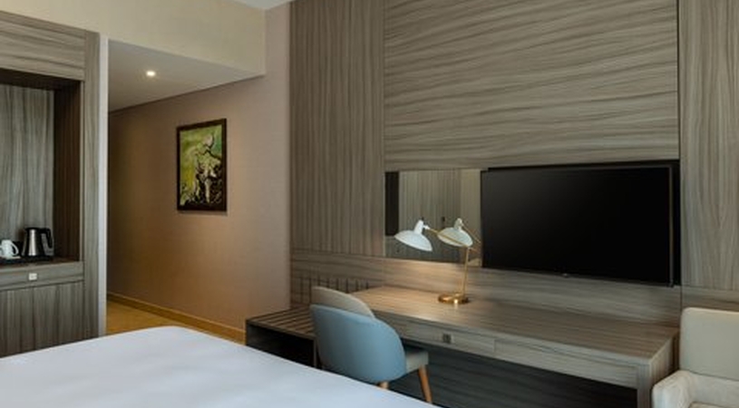 4* Four Points by Sheraton Production City