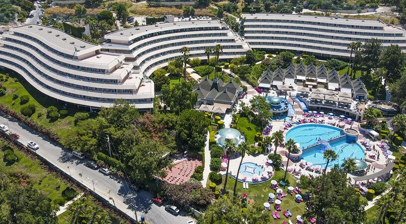 The Grand Blue Sky International Hotel