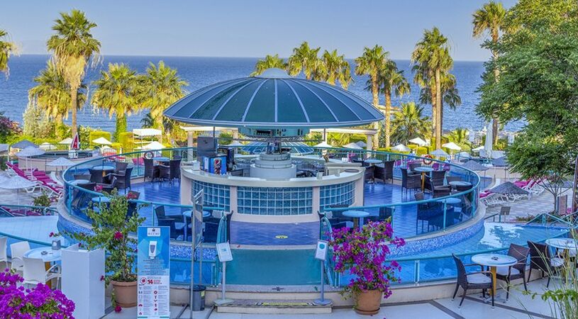 The Grand Blue Sky International Hotel