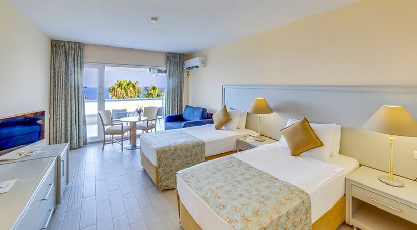 The Grand Blue Sky International Hotel