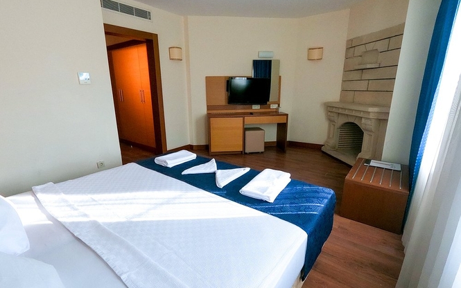 Afytos City Hotel Kurban Bayramı Özel 3 Gece 4 Gün
