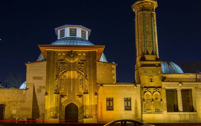 Konya Şeb-i Arus ve Kapadokya Hacı Bektaş Turu 1 Gece 2 Gün 