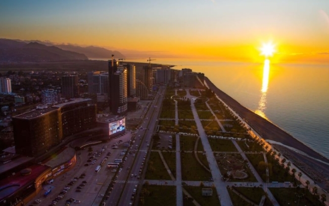 Sevgililer Günü Özel Uçaklı Gürcistan Batum Turu