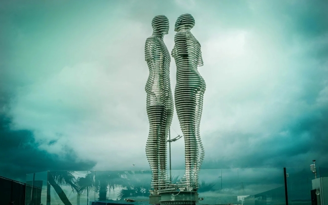 Sevgililer Günü Özel Uçaklı Gürcistan Batum Turu