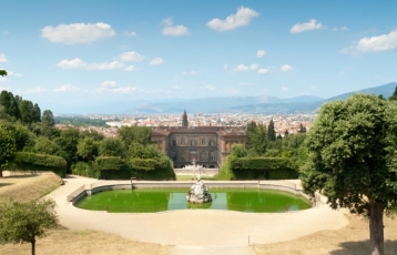 Otobüs ile Baştan Başa Avrupa Turu 13 Ülke 37 Şehir 16 Gün 14 Gece Konaklamalı