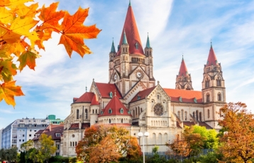 Otobüs ile Büyük Orta Avrupa Turu 6 Gece 7 Gün Kurban Bayramı YT001