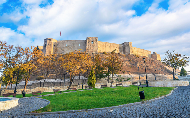 Uçaklı Mardin-Şanlıurfa-Gaziantep Turu 5* Otel Konaklamalı