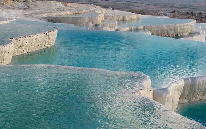 Salda Gölü Pamukkale Çeşme Alaçatı Turu 1 Gece 2 Gün